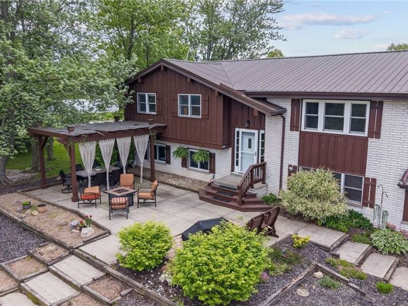 8120 Crow Road, Litchfield, OH 44253 Photo 1