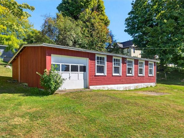 Fancher Avenue , Fair Haven, NY 13064