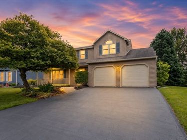 3806 Eider Down, Liverpool, NY 13090