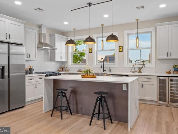 135 MICHIGAN ROAD, PENNSVILLE, NJ 08070