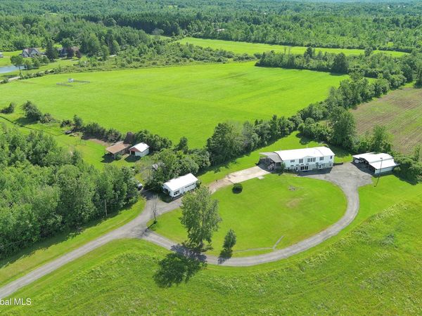 204 Devenpeck Road, Sprakers, NY 12166