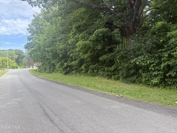 L1.022 Delaware, Delmar, NY 12054