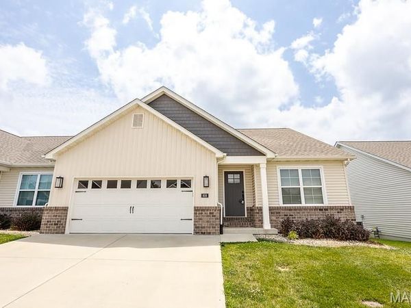 808 Applewood Creek Drive, Fairview Heights, IL 62208