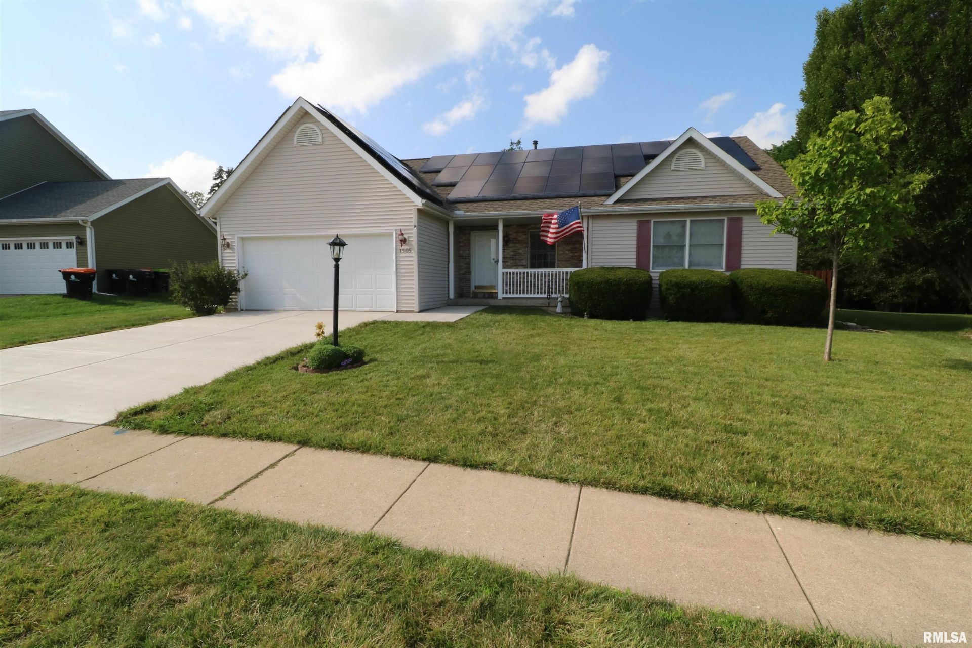 1905 Fieldstone Street, Washington, IL 61571 Main Photo