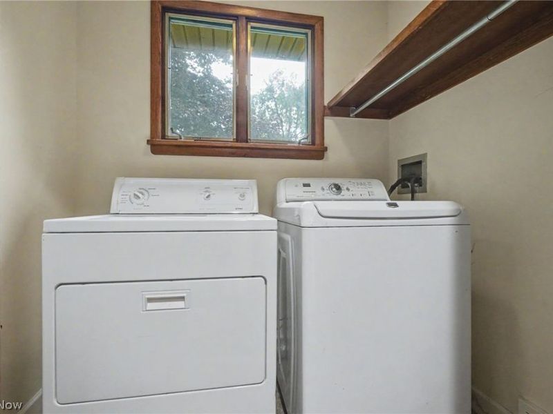 482 Junior Avenue, Akron, OH 44312 Photo 21