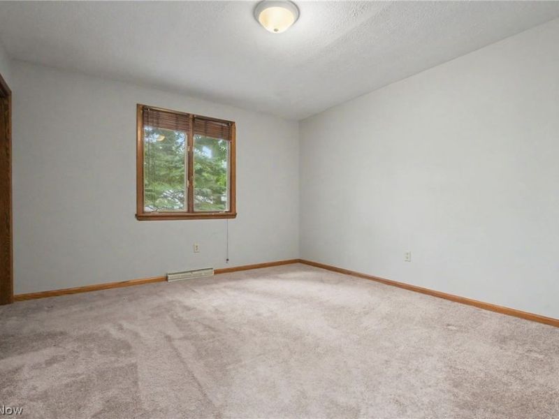 482 Junior Avenue, Akron, OH 44312 Photo 25