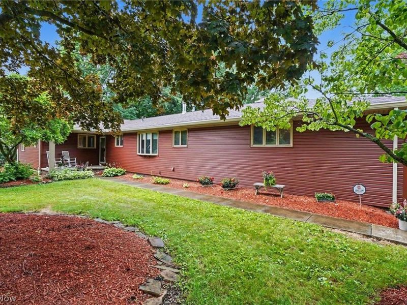482 Junior Avenue, Akron, OH 44312 Photo 3