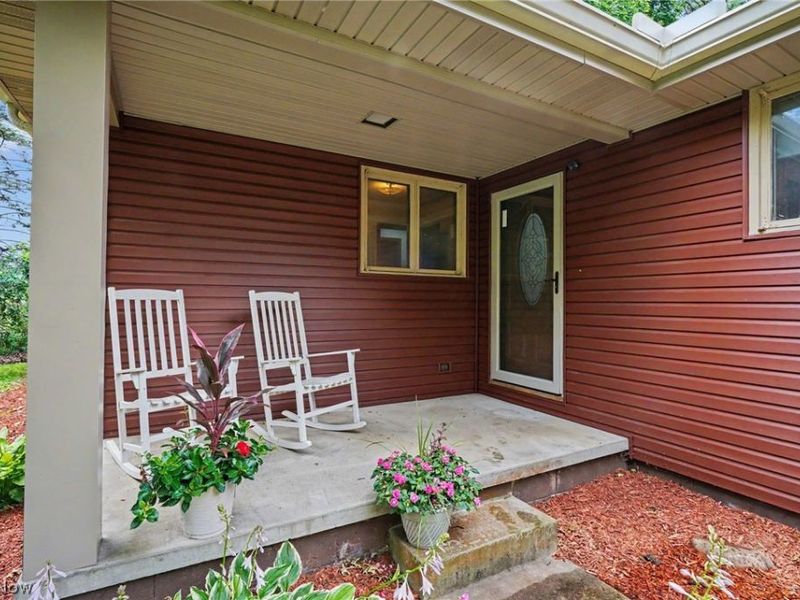 482 Junior Avenue, Akron, OH 44312 Photo 4
