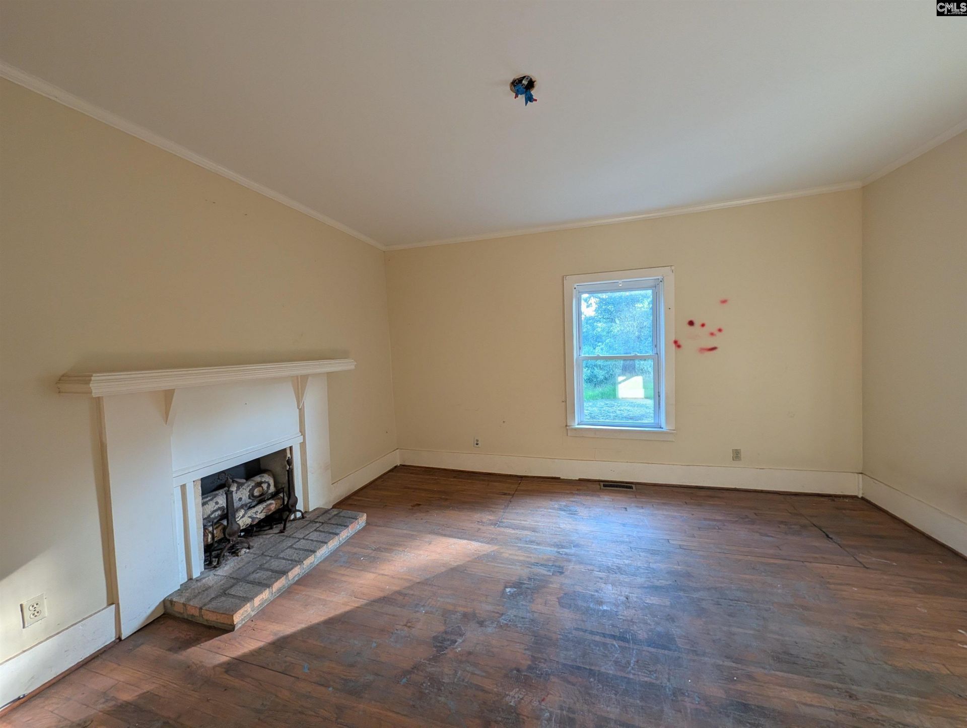 17564 Newberry Road  Photo 5