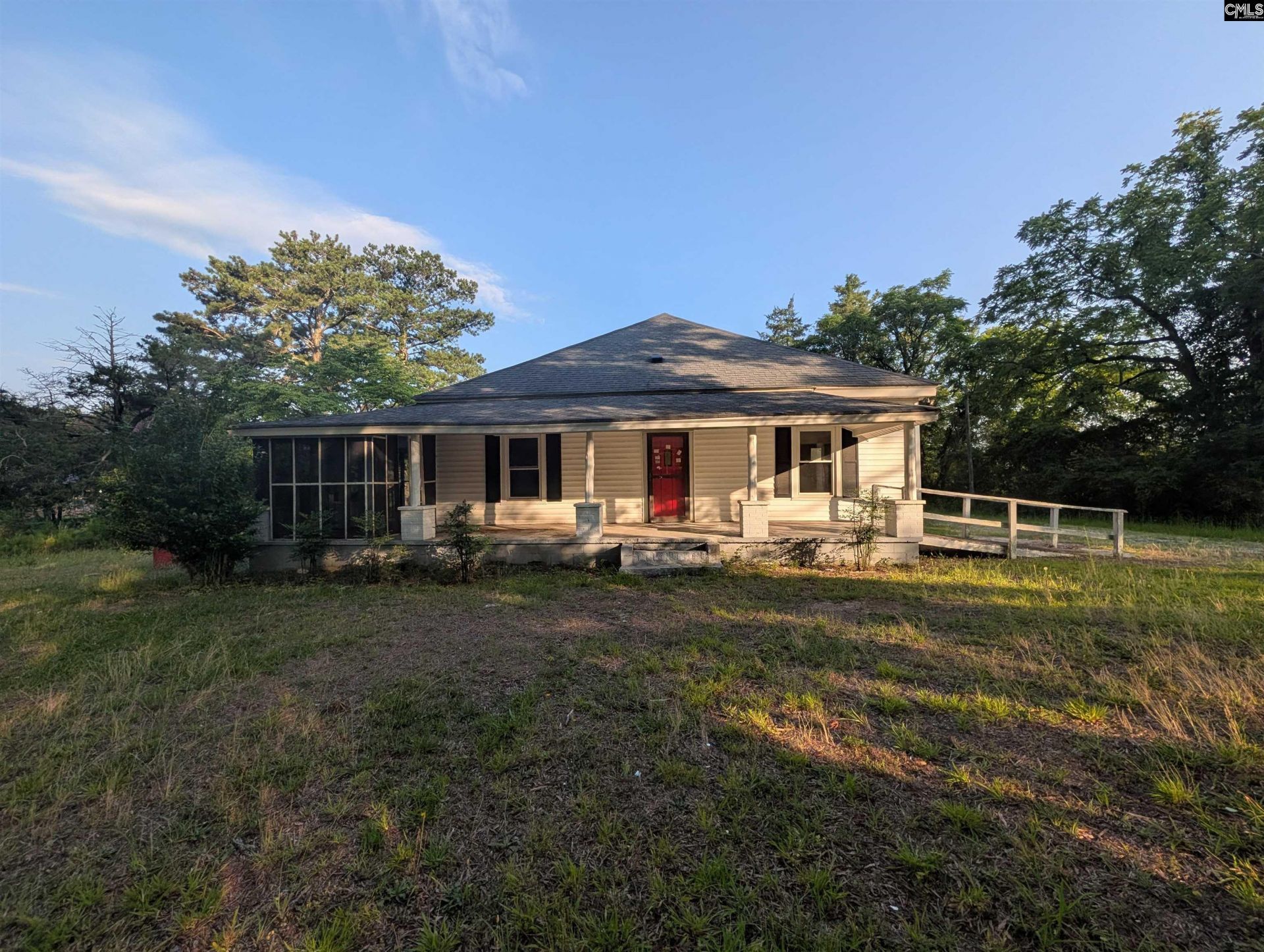 17564 Newberry Road  Photo 9