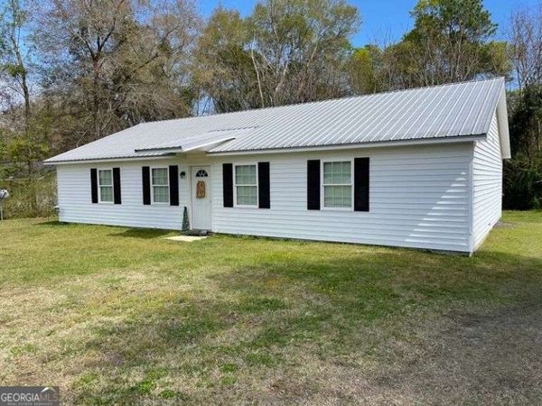 114 Atkinson Drive, Swainsboro, GA 30401