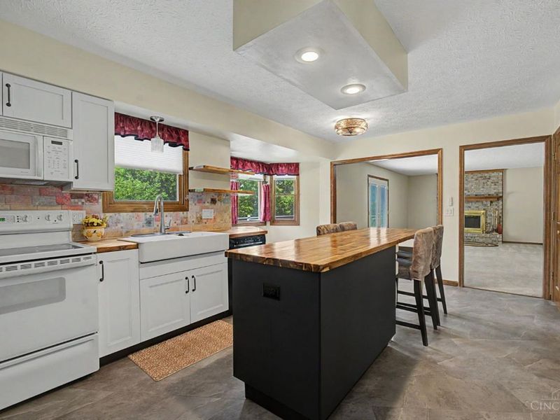 8295 Beckett Station Drive, West Chester, OH 45069 Photo 17