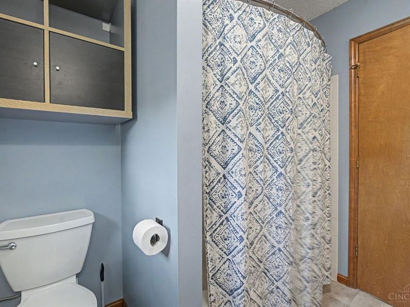 8295 Beckett Station Drive, West Chester, OH 45069 Photo 28