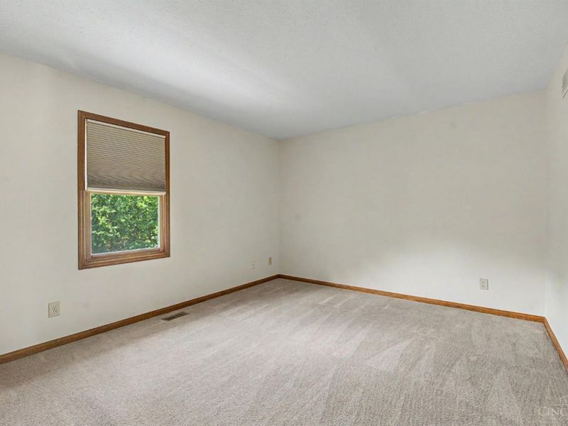 8295 Beckett Station Drive, West Chester, OH 45069 Photo 29