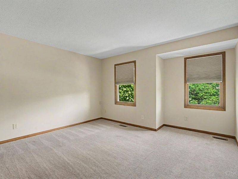 8295 Beckett Station Drive, West Chester, OH 45069 Photo 31