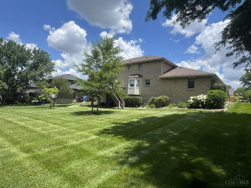 8295 Beckett Station Drive, West Chester, OH 45069 Photo 32