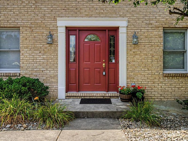 8295 Beckett Station Drive, West Chester, OH 45069 Photo 4