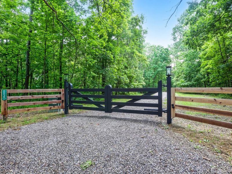 25089 Chapel Ridge Road, Benton Twp, OH 43152 Photo 69