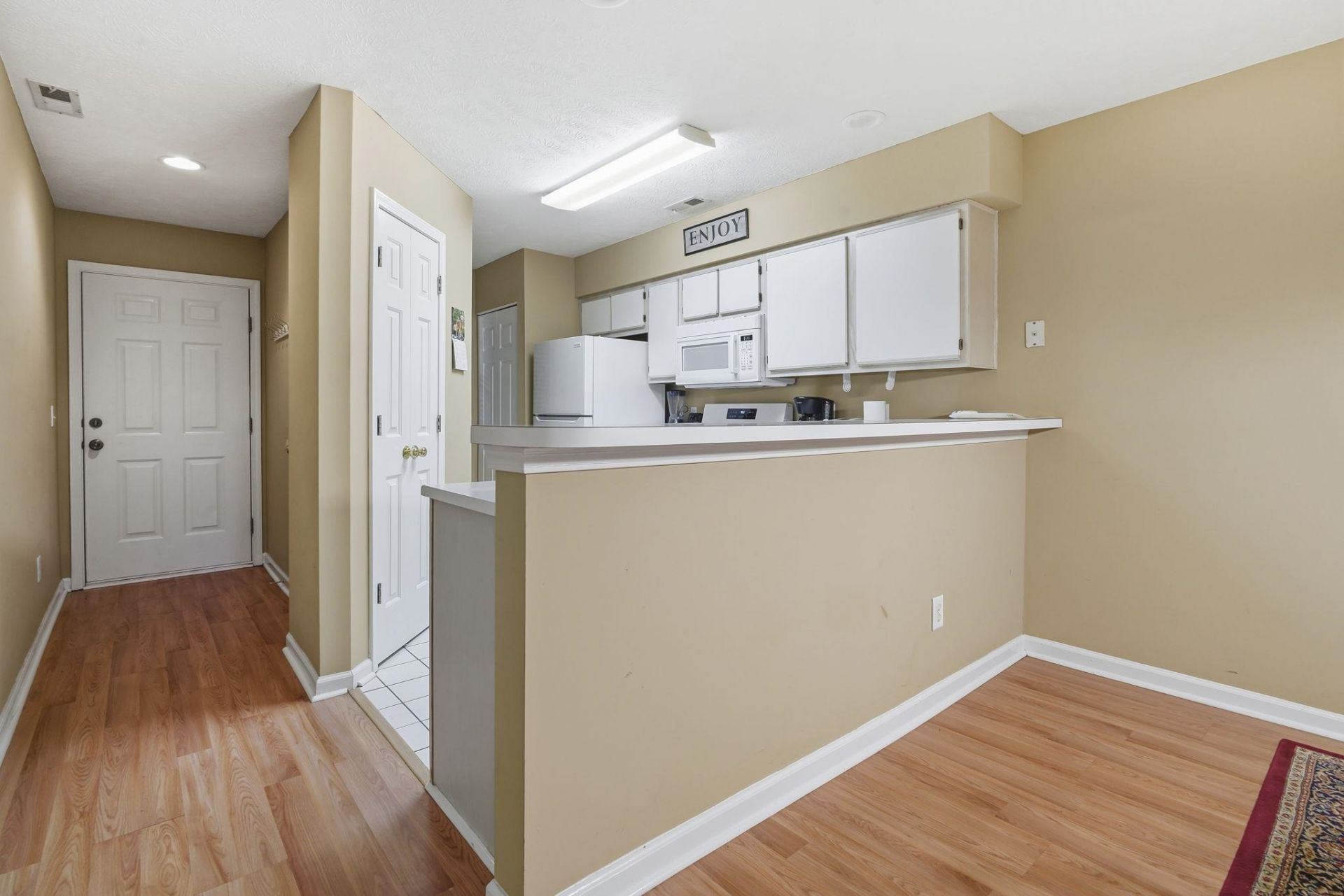 366 Pinehurst Ln. Photo 18