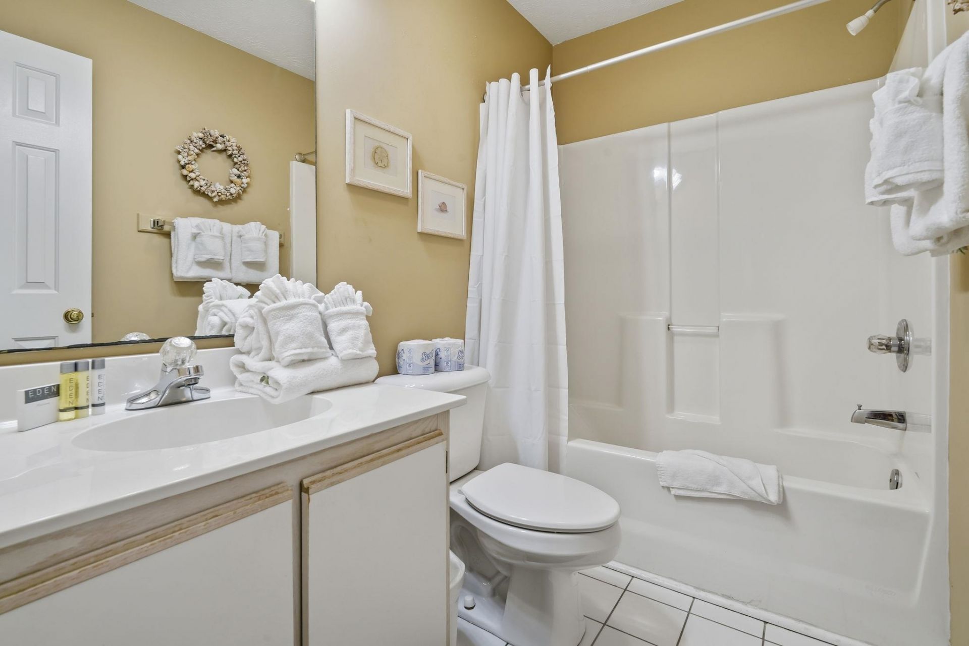 366 Pinehurst Ln. Photo 33
