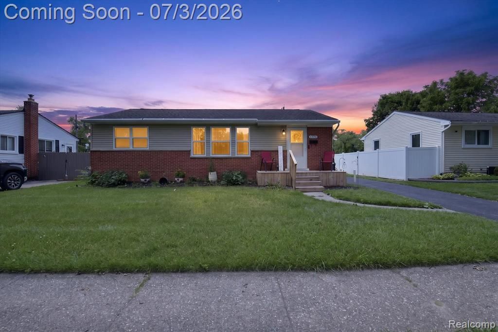 1370 Parkwood Avenue, York Township, MI 48198 Main Photo