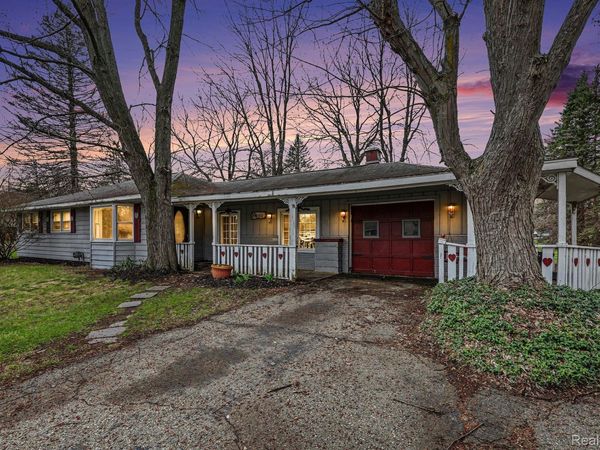 1260 Gilbert Street, Flint Township, Mi 48532
