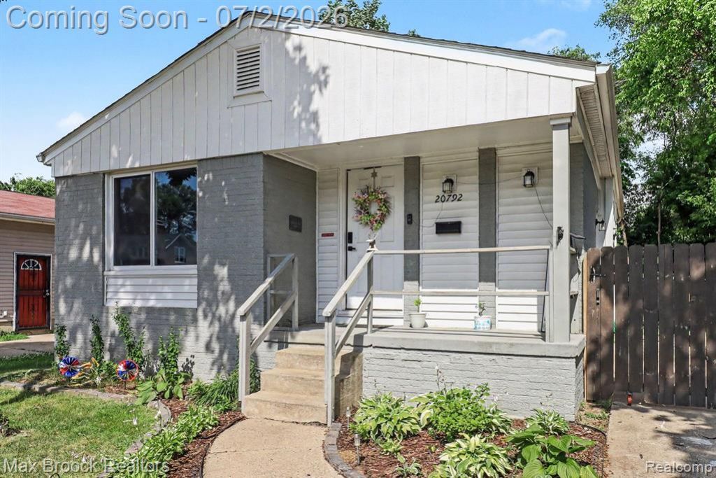 20792 Parkside Boulevard, Royal Oak Township, MI 48220 Main Photo