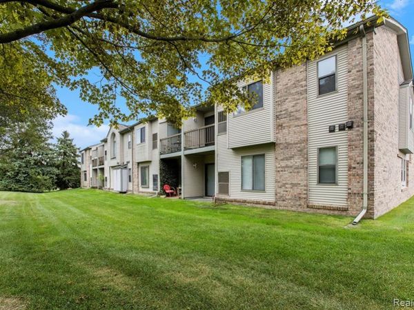 42739 Lilley Pointe Drive, CANTON, MI 48187