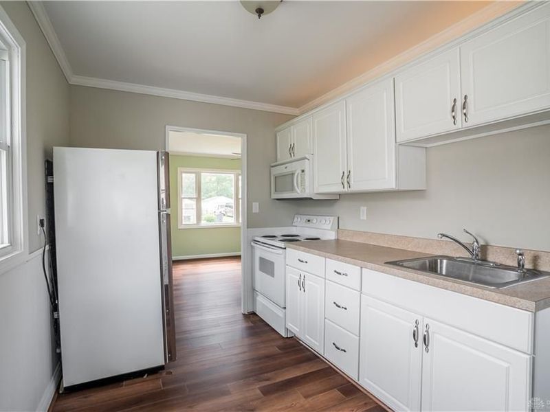 47 Kiser Drive, Tipp City, OH 45371 Photo 9