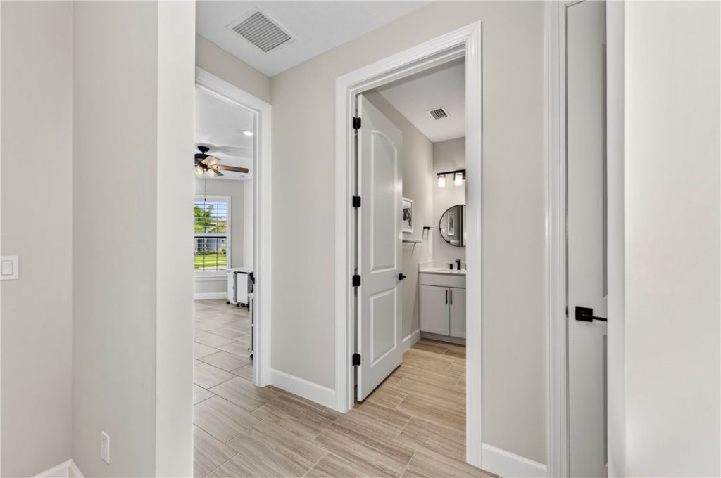 3862 White Alder Way, Vero Beach, FL 32967 Photo