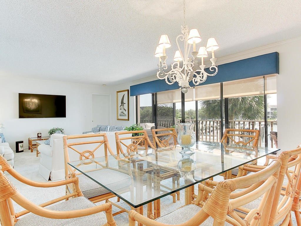 1880 Bay Road, Unit 220-I, Vero Beach, FL 32963 Photo