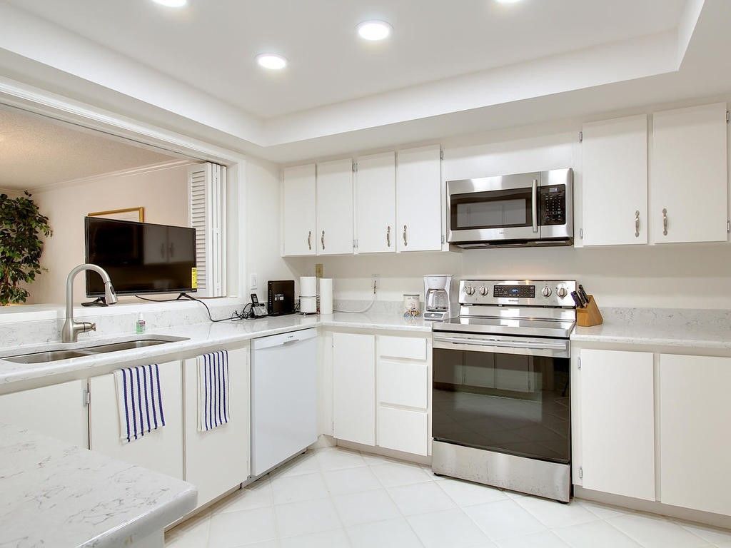 1880 Bay Road, Unit 220-I, Vero Beach, FL 32963 Photo