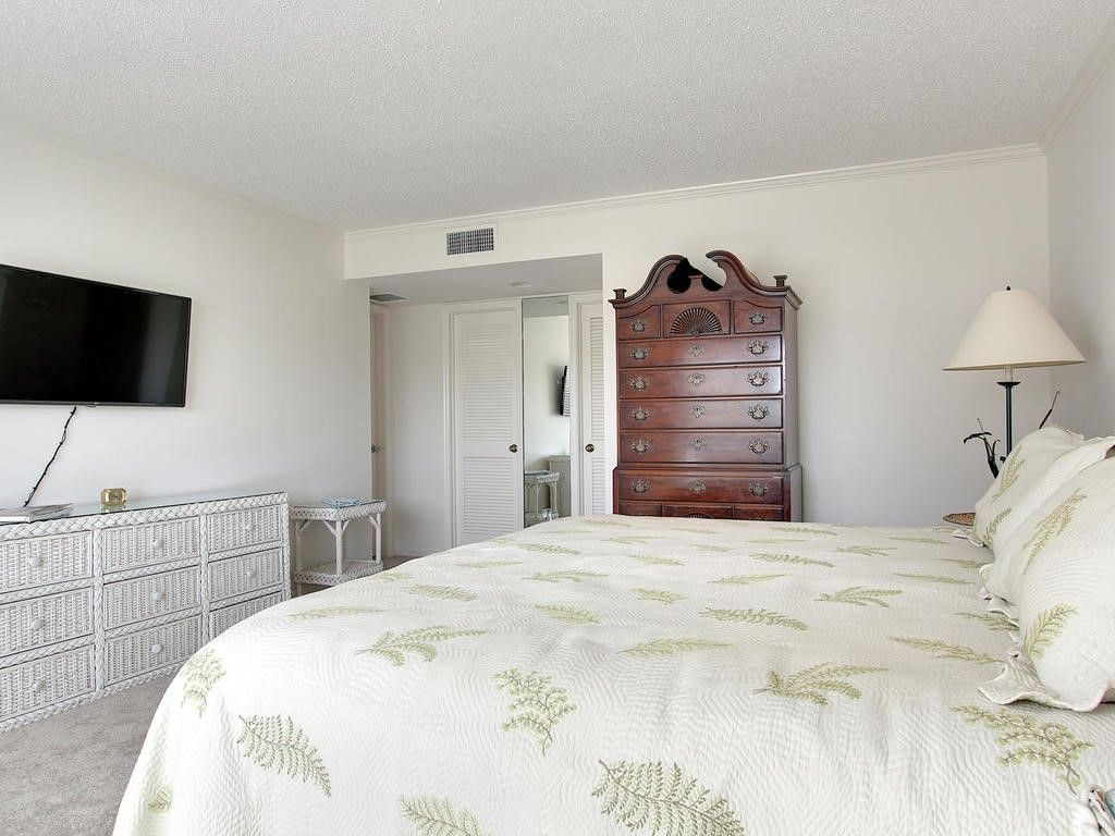 1880 Bay Road, Unit 220-I, Vero Beach, FL 32963 Photo