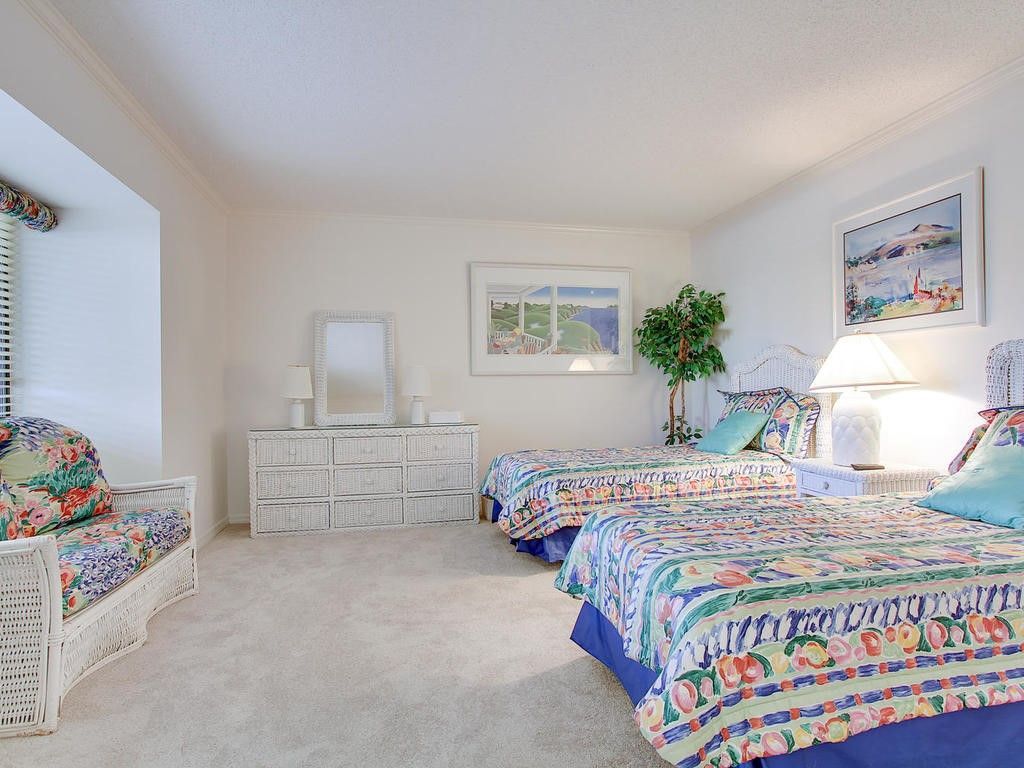 1880 Bay Road, Unit 220-I, Vero Beach, FL 32963 Photo