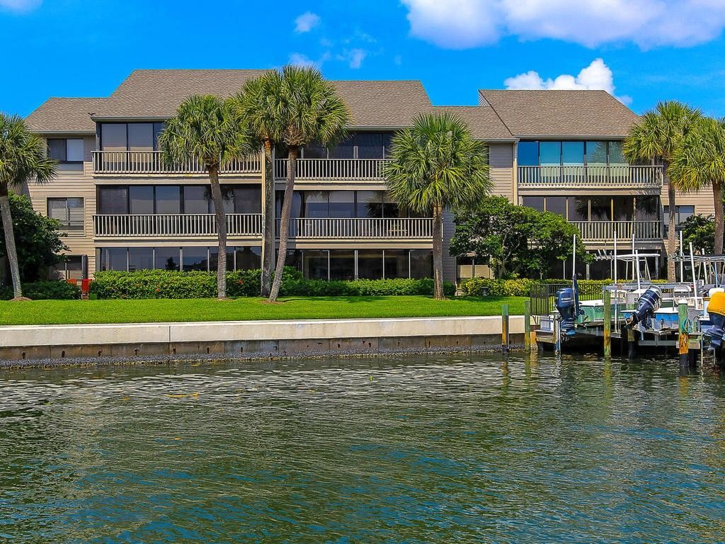 1880 Bay Road, Unit 220-I, Vero Beach, FL 32963 Photo