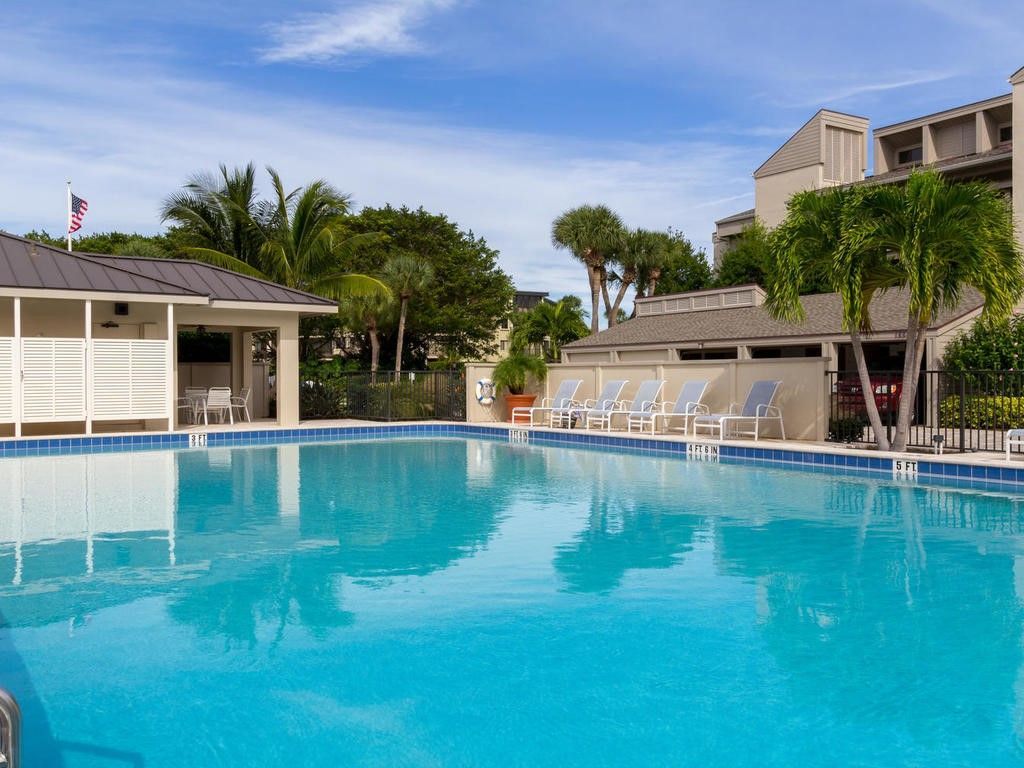 1880 Bay Road, Unit 220-I, Vero Beach, FL 32963 Photo