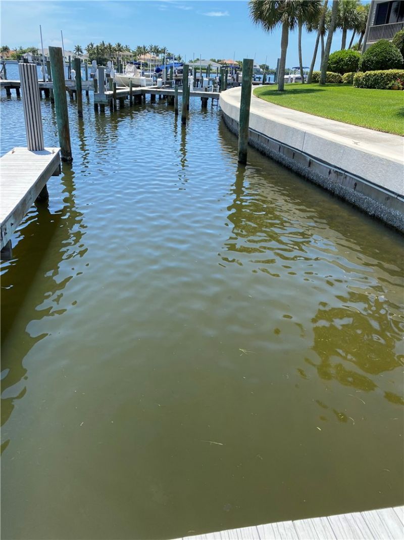 1880 Bay Road, Unit 220-I, Vero Beach, FL 32963 Photo