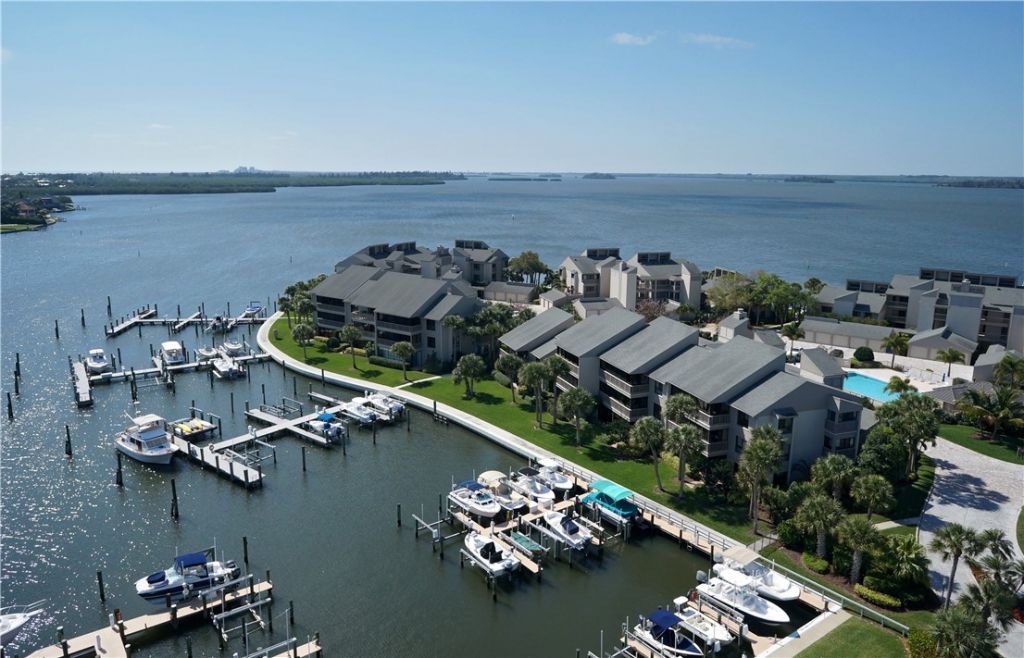 1880 Bay Road, Unit 220-I, Vero Beach, FL 32963 Photo