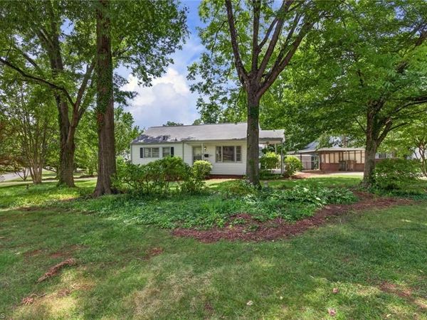 1205 Quail Drive , Greensboro, NC 27408