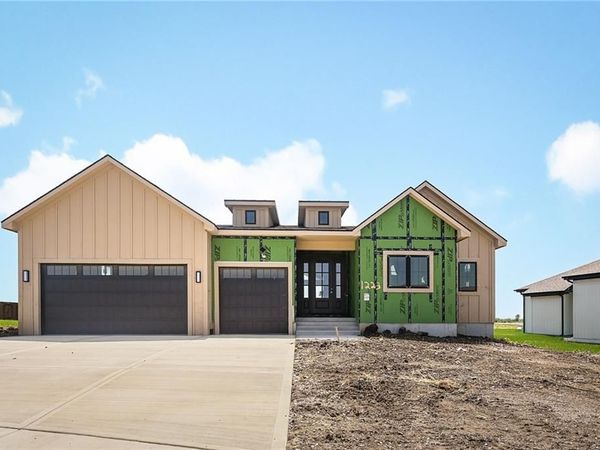 1223 Larkspur Place, Raymore, MO 64083