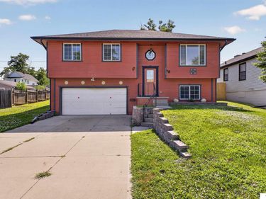 6519 S 32 Street, Omaha, NE 68107