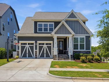 100 Oaks End Drive, Holly Springs, NC 27540