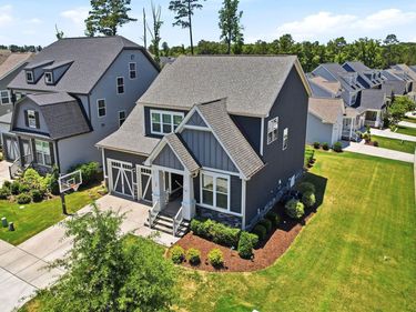 100 Oaks End Drive, Holly Springs, NC 27540
