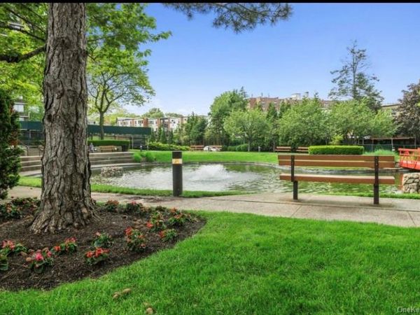 1 Bay Club Drive , Unit 3S, Bayside, NY 11360