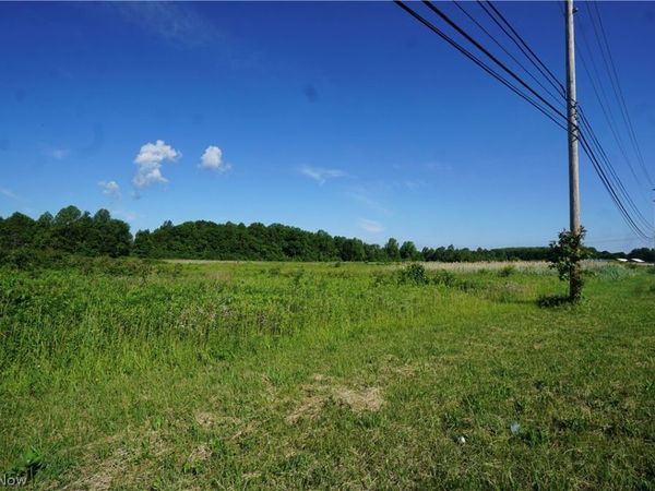 Ridge N N Ridge Road , Madison, OH 44057