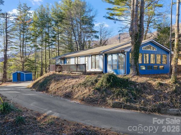 139 Church Street , Burnsville, NC 28714