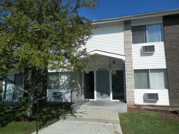 8928 N Steven Drive, Unit 2D, Des Plaines, IL 60016
