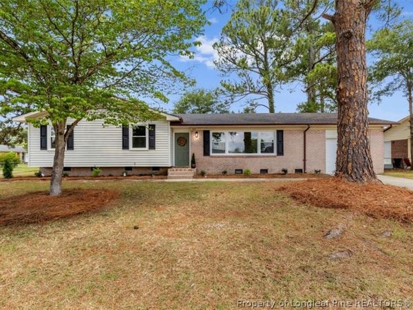 5201 Brookfield Road, Fayetteville, NC 28303
