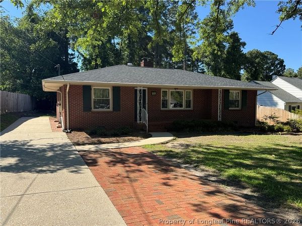 521 Vista Drive, Fayetteville, NC 28305