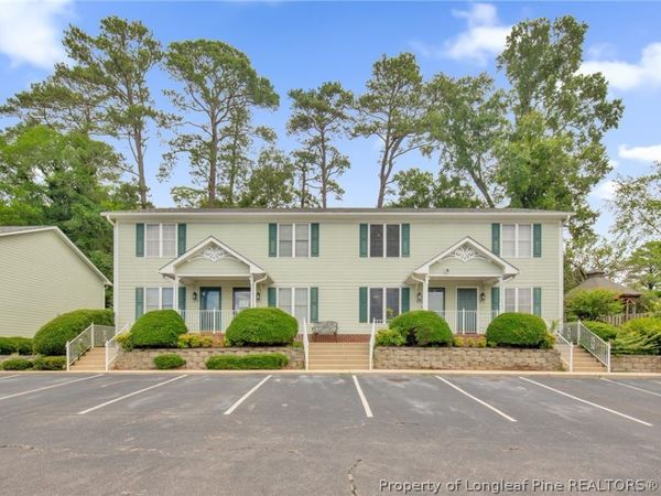 425 Cityview Lane , Fayetteville, NC 28301